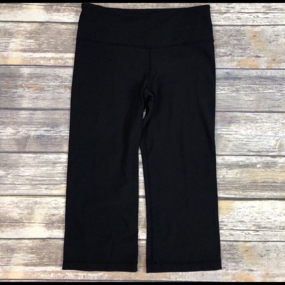Lululemon Reversible Crop